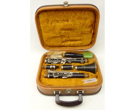 Vintage LaFleur Boosey & Hawkes clarinet, with cleaning rod, cased Condition Report Click here for further images, condition,