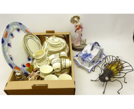 Minton 'Stanwood' pattern part dinner and teaware, large meat plate, various figures, blue and white cheese dish and a bug li
