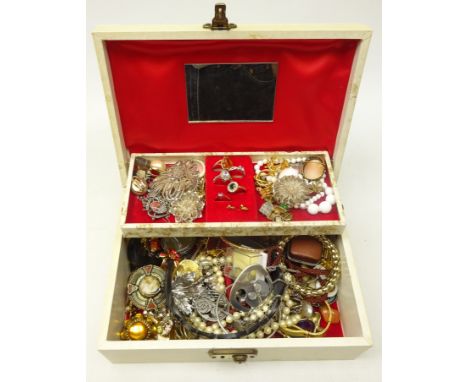 Costume jewellery, brooches, headbands etc including plated Filigree pendant and two brooches, Cameo brooch, rolled gold bang