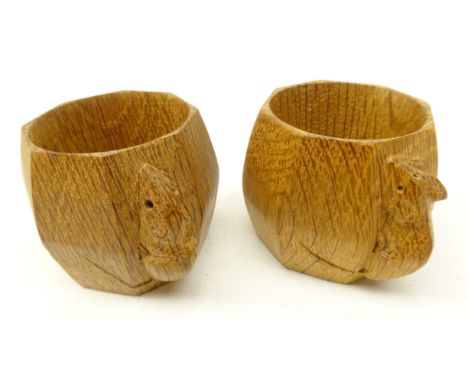 Pair of Robert Mouseman Thompson of Kilburn oak napkin rings each of octagonal barrel form with carved mouse motif, H5cm Cond