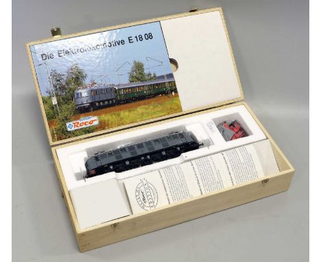 Roco Museum Edition HO Gauge E18 08 DR Pantograph Locomotive with booklet (E box G-E)