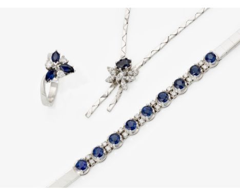 Garnitur mit Saphiren und Brillanten, bestehend aus: Collier, Armband und RingDeutschland, 1950er-1960er Jahre Weißgold 18 K 