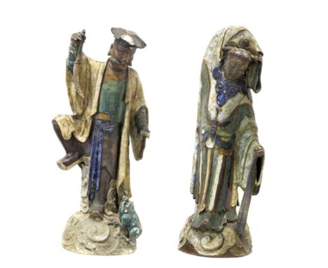 First half of 20th century Chinese School. Republic period, pair of glazed pottery figuresEscuela china 1era. mitad siglo XX.