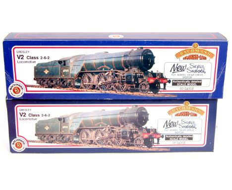 Bachmann Boxed Locomotive Group, 2 examples to include 31-556 Class V2 LNER Locomotive and Tender, Wartime Black, and a 31-55