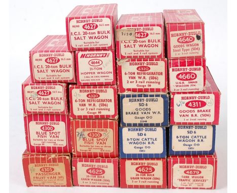 17 Super detail H-Dublo wagons, all (E) all (BE): 4644 hopper, 2x 4320 refrigerator, SD6 good brake WR, 4311 goods brake MR, 