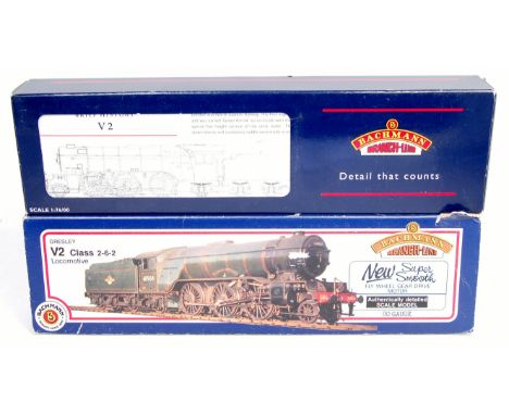 Bachmann 00 Gauge Locomotive Group, 2 examples to include No.31-562 V2 No.60834 BR Black Early Emblem, Weathered, and a No.31