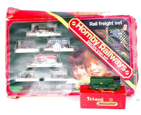 Hornby Railways rail freight set -  green 0-4-0 loco No. 256, 5 wagons track (G)(BP) with R152 0-6-2 diesel shunter BR 13005 