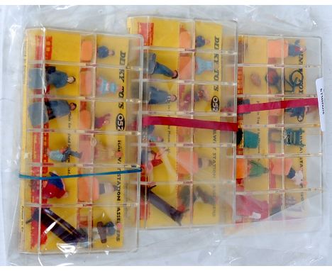 Dinky Toys figures sets 2x 052 passengers and 1x 054 railway station personnel (E) original plastic boxes