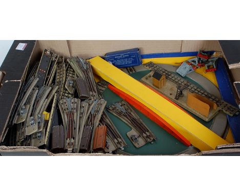 Large tray assorted H-Dublo rail track including manual and electric points with Dublo D1 turntable (G)