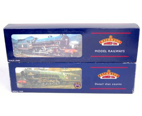 Bachmann 00 Gauge Locomotive Group, 2 examples to include 31-710 B1 No.61251 Oliver Bury, BR Black Late Crest, and No.32-554 