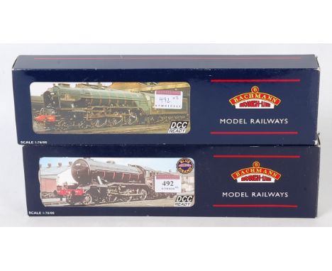 Bachmann Boxed Locomotive Group, 2 examples, both DCC Ready, to include 32-557 Class A1 60144 Kings Courier BR Green Late Cre