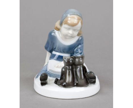 Teddyschule, Rosenthal, Marke Kunstabteilung Selb, um 1920, Modellnr. K 253, Entwurf von A. Caasmann, 1913, im Sockel sign., 