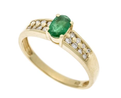 Smaragd-Diamant-Ring GG 585/000 mit einem oval fac. Smaragd 6 x 4 mm Grün, transluzent und 16 Brillanten, zus. 0,13 ct TW-W/V