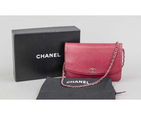 Chanel, Vintage Sevruga Wallet On Chain Red Caviar Calfskin, burgunderrotes Kaviarleder, silberfarbene Hardware, lange lederd