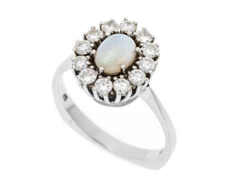 Opal-Brillant-Ring WG 585/000 mit einem ovalen Opal-Cabochon 6,5 x 4,8 mm mit leichtem Farbenspiel und 12 Brillanten, zus. 0,