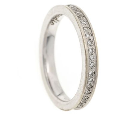 Eternity-Ring WG 750/000 mit 43 Brillanten, zus. 0,43 ct W/VS-SI, RG 52, persönliche Widmung (italienisch) eingraviert, 4,0 g