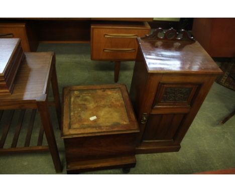 Victorian bedside cupboard & commode