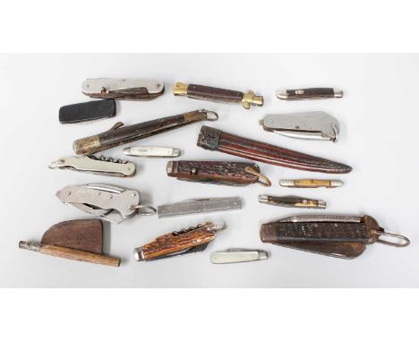 Assorted Pocketknives and Multi Tools, including two military clasp knives, fleam, antler scaled examples etc (one tray)