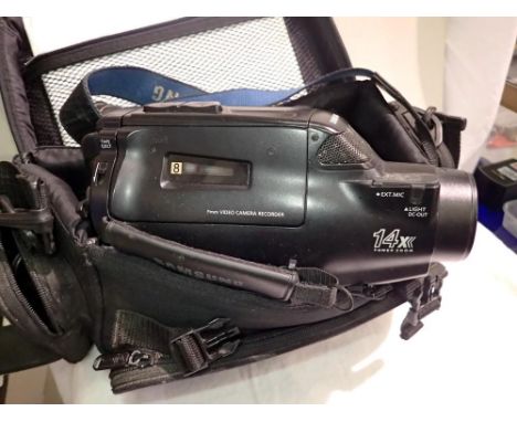Samsung VP K60 camcorder with travel bag and instructions. All electrical items in this lot have been PAT tested for safety a