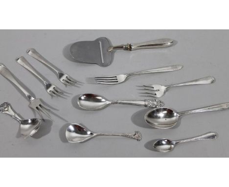 Various items of German white metal and silver plate, to include a spoon stamped Zomer 1934, a similar caddy spoon stamped Zo
