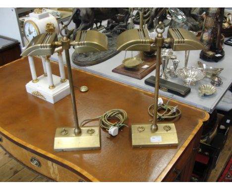 A pair of a brass Art Deco style double arrow bankers lamps by Besselink & Jones 