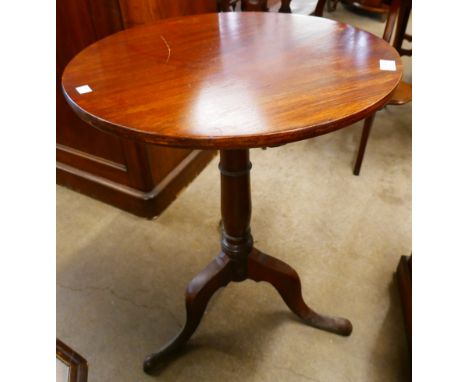 A George III circular tripod wine table 