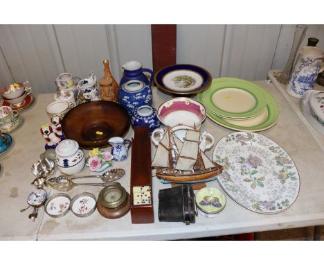 A 19th Century porcelain comport; three Royal Doulton plates; a 19th Century sucrier; a cased set of bone dominoes; a pair of