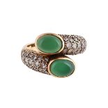 A DIAMOND AND CHRYSOPRASE CROSSOVER RING