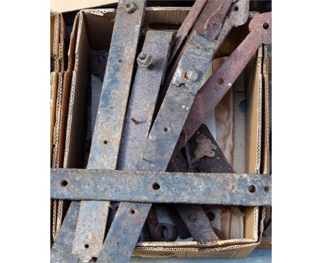 A box of gate hinges