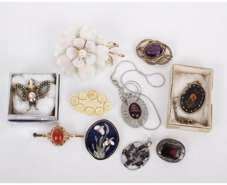 A small group of jewellery and costume jewellery, including: a Norwegian silver and enamel pendant, possibly by J.Tostrup, th