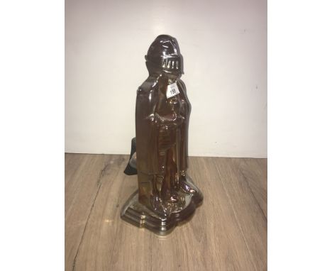 VINTAGE KNIGHT COMPANION SET