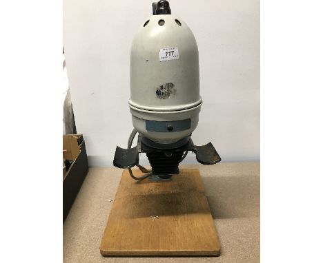 VINTAGE PHOTO ENLARGER