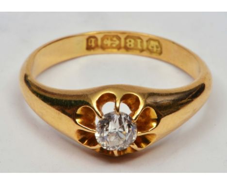 18ct Gold ring with solitaire diamond setting