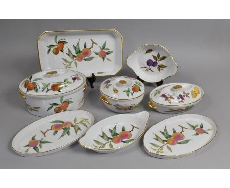 A Collection of Royal Worcester Evesham Dinnerwares to comprise Lidded Tureens, Dishes Etc 