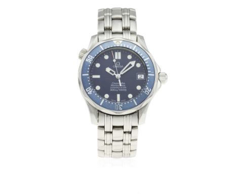A GENTLEMAN'S MID SIZE STAINLESS STEEL OMEGA SEAMASTER PROFESSIONAL 300M AUTOMATIC BRACELET WATCH CIRCA 2006 WITH BOX &amp; C