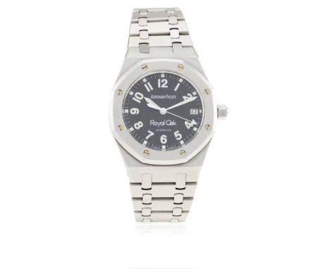 A GENTLEMAN'S STAINLESS STEEL AUDEMARS PIGUET ROYAL OAK MILITARY AUTOMATIC BRACELET WATCH CIRCA 2001
D: Black dial with lumin