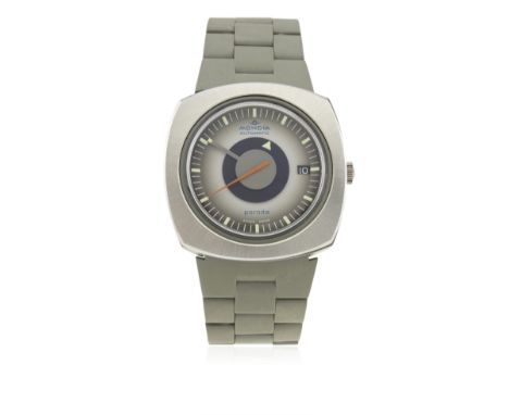 A GENTLEMAN'S "NOS" MONDIA PARADE "MYSTERY" AUTOMATIC BRACELET WATCH CIRCA 1975, WITH ORIGINAL TAG
D: Grey "smoke" mystery di