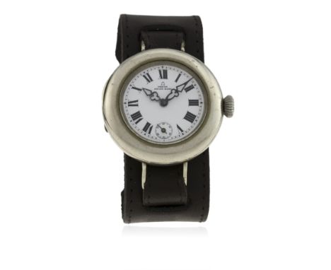 A RARE GENTLEMAN'S LARGE SIZE OMEGA "OFFICERS" WRIST WATCH CIRCA 1916
D: White enamel dial with black Roman numerals, subsidi