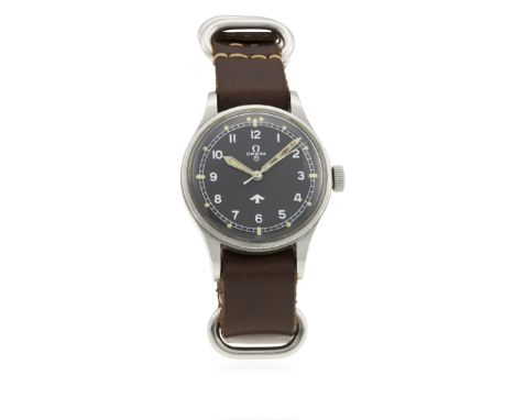 A GENTLEMAN'S STAINLESS STEEL BRITISH MILITARY OMEGA&nbsp;RAF&nbsp;PILOTS WRIST WATCH DATED 1953, REF. 2777-1 SC
D: Black dia