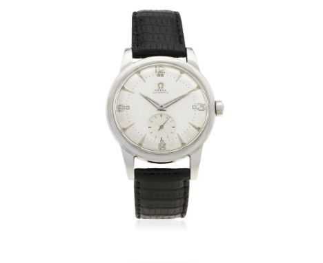 A RARE GENTLEMAN'S LARGE SIZE STAINLESS STEEL OMEGA AUTOMATIC WRIST WATCH CIRCA 1960, REF. 2493-4&nbsp;
D: Two tone silver di