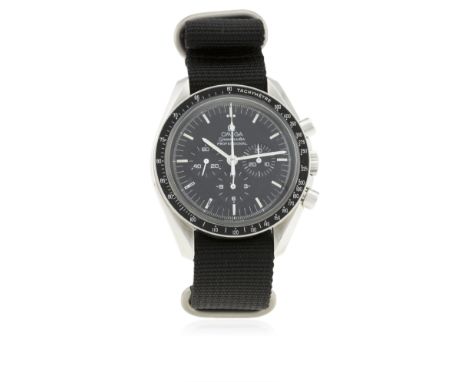 A GENTLEMAN'S STAINLESS STEEL OMEGA SPEEDMASTER PROFESSIONAL CHRONOGRAPH WRIST WATCH CIRCA 2005, REF. 145.022
D: Black dial w