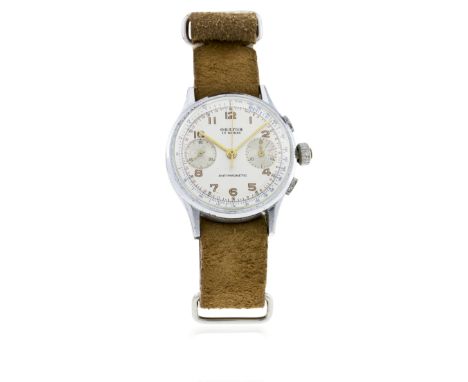A RARE GENTLEMAN'S BRITISH MILITARY ORATOR CHRONOGRAPH WRIST WATCH CIRCA 1940s&nbsp;
D: Silver dial with gilt Arabic numerals