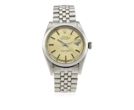 A GENTLEMAN'S STAINLESS STEEL ROLEX OYSTER PERPETUAL DATEJUST BRACELET WATCH CIRCA 1969, REF. 1600
D: Champagne dial with bla