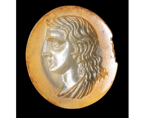 AN EASTERN ROMAN CHALCEDONY INTAGLIO. PORTRAIT OF A YOUTH.1st century B.C. - 1st century A.D.16x19x4 mmThe young character is