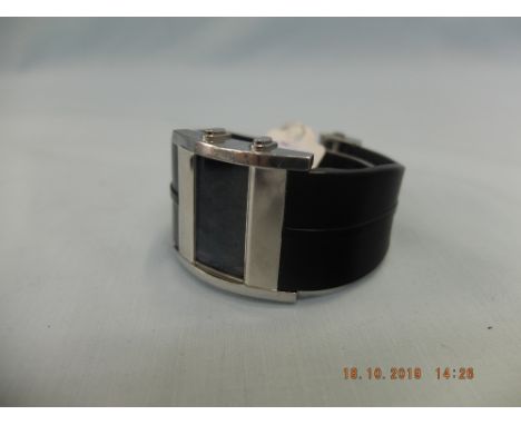 A limited edition 095/999 first series Tag Heur gentleman's Micro timer CS111B wrist watch...needs battery untested