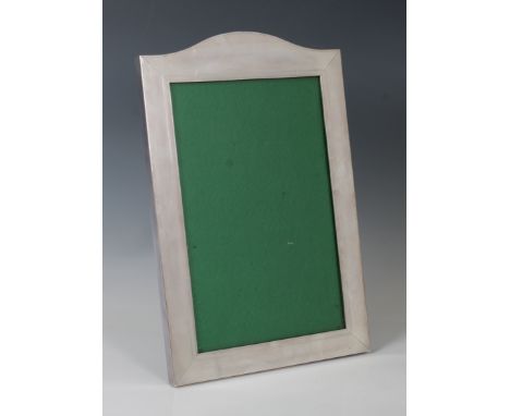A large heavy gauge George V silver easel back photograph frameBritish Metalllising Co Ltd, London, 1929, of rectangular form