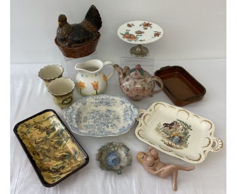 A box of assorted antique, vintage and modern ceramics. To include: studio pottery, Wedgwood cake plate, Rayware jug and cera