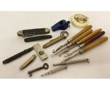 A quantity of assorted misc. vintage items. To include: penknives, engine turned cigar cutter, assorted rug wool tools and pr