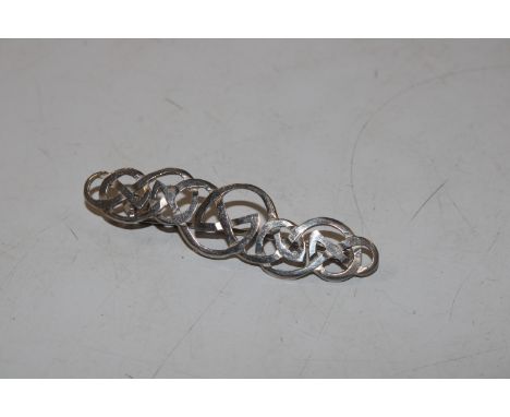 A Sterling silver Celtic pattern brooch