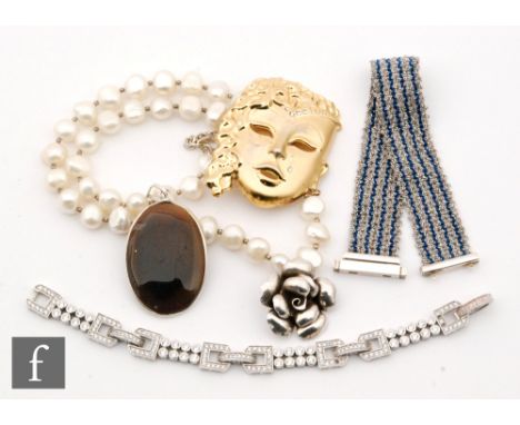 Five items of modern jewellery to include a silver and silk threaded bracelet, a paste set bracelet, freshwater pearl necklet